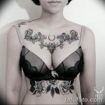 фото тату под женской грудью 26.01.2019 №202 - tattoo under the breasts - tatufoto.com