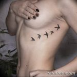фото тату под женской грудью 26.01.2019 №207 - tattoo under the breasts - tatufoto.com