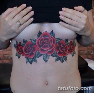 фото тату под женской грудью 26.01.2019 №221 - tattoo under the breasts - tatufoto.com