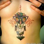 фото тату под женской грудью 26.01.2019 №226 - tattoo under the breasts - tatufoto.com