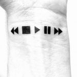 фото тату музыкальный плеер 13.02.2019 №010 - photo tattoo music player - tatufoto.com