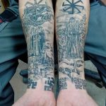 Фото тату: Две татуировки на предплечьях, изображающие славянских богов и руны. Использованы серые оттенки и детализированная прорисовка.