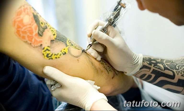 ЕС стремится ограничить использование химических веществ в чернилах для татуировки