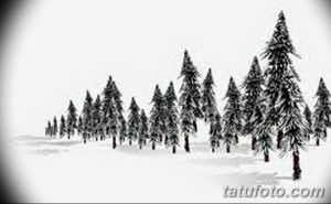 Фото тату: Черно-белый эскиз татуировки с изображением заснеженного хвойного леса, выполненный в реалистичном стиле.