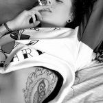 фото женской красивой татуировки 12.03.2019 №077 - girl with a tattoo - tatufoto.com