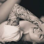 фото женской красивой татуировки 12.03.2019 №103 - girl with a tattoo - tatufoto.com