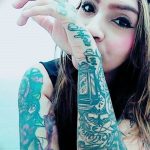 фото красивой девушки с татуировкой 12.03.2019 №062 - girl with a tattoo - tatufoto.com