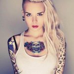 фото красивой девушки с татуировкой 12.03.2019 №100 - girl with a tattoo - tatufoto.com