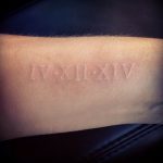 фото тату римские цифры 05.03.2019 №060 - photo tattoo roman numerals - tatufoto.com
