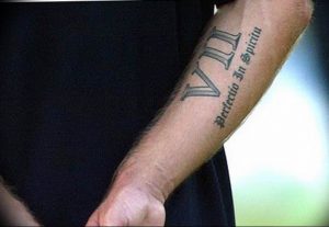 фото тату римские цифры 05.03.2019 №304 - photo tattoo roman numerals - tatufoto.com