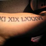 фото тату римские цифры 05.03.2019 №384 - photo tattoo roman numerals - tatufoto.com