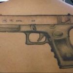 фото тату с пистолето 04.03.2019 №068 - photo tattoo with a gun - tatufoto.com
