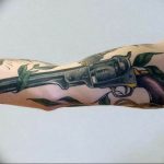 фото тату с пистолето 04.03.2019 №111 - photo tattoo with a gun - tatufoto.com