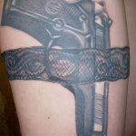 фото тату с пистолето 04.03.2019 №163 - photo tattoo with a gun - tatufoto.com
