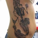 фото тату скелет русалки 26.03.2019 №027 - mermaid skeleton tattoo - tatufoto.com