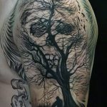 фото тату скелета на плече 26.03.2019 №002 - skeleton tattoo on shoulder - tatufoto.com