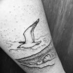 фото тату чайка 06.03.2019 №016 - photo tattoo seagull - tatufoto.com