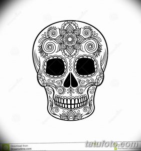 Черно-белый эскиз татуировки черепа в стиле сахарной черепушки (Calavera), украшенного сложными цветочными узорами и геометрическими формами.