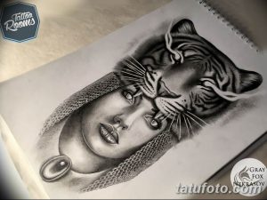 Эскиз татуировки, сочетающий в себе портрет женщины и голову тигра, выполненный в реалистичной технике с использованием теней и полутонов.
