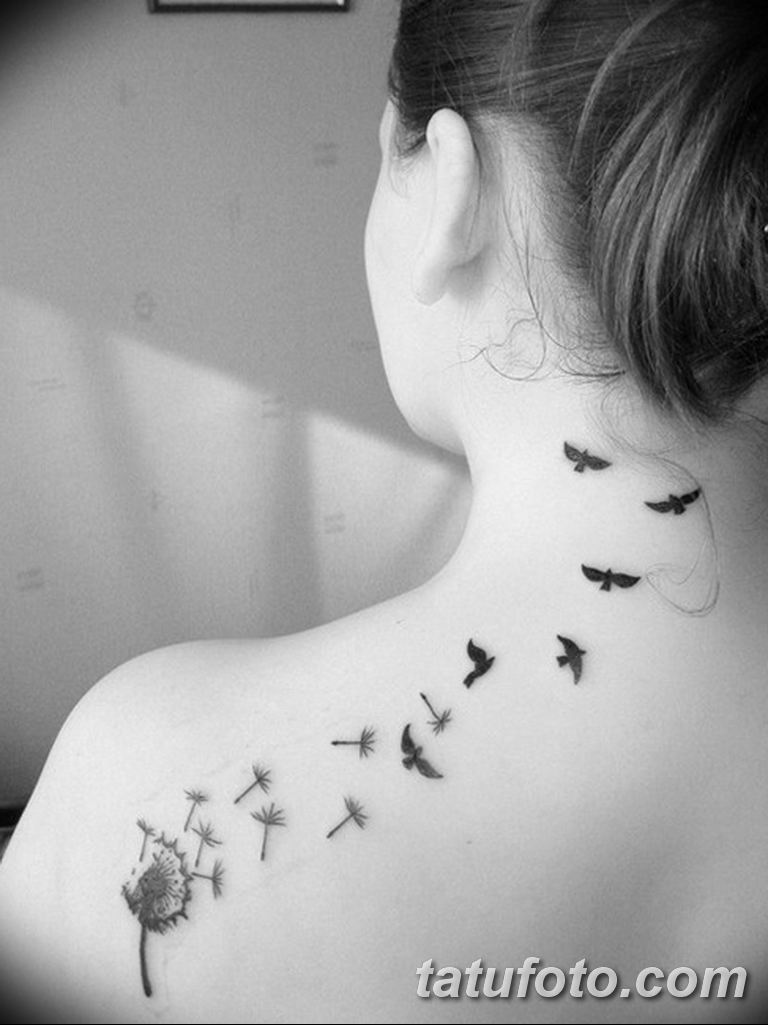 Птичка на шею. Татуировки для девушек. Тату птицы. Красивые тату для девушек. Маленькие тату для девушек.