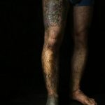 Иракские военнослужащие наносят татуировки чтобы скрыть шрамы полученные на войне - фото 4