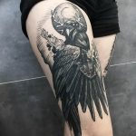 Фото тату черный ворон 15.04.2019 №002 - ideas black raven tattoo - tatufoto.com