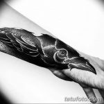 Фото тату черный ворон 15.04.2019 №059 - ideas black raven tattoo - tatufoto.com