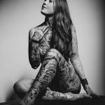 Фото девушка с татуировками 16.06.2019 №092 - women with tattoo - tatufoto.com