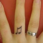 Фото тату знак музыки 15.06.2019 №059 - tattoo sign of music - tatufoto.com