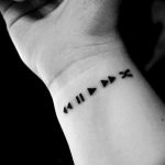 Фото тату знак музыки 15.06.2019 №081 - tattoo sign of music - tatufoto.com