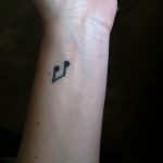 Фото тату знак музыки 15.06.2019 №089 - tattoo sign of music - tatufoto.com