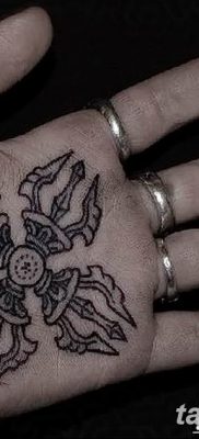 Фото тату на ладони 11.06.2019 №040 — tattoo on the palm — tatufoto.com