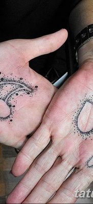 Фото тату на ладони 11.06.2019 №043 — tattoo on the palm — tatufoto.com