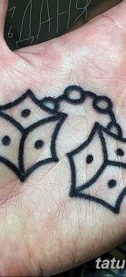 Фото тату на ладони 11.06.2019 №052 — tattoo on the palm — tatufoto.com