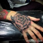 Фото тату роза с шипами 26.06.2019 №040 - spiked rose tattoo - tatufoto.com
