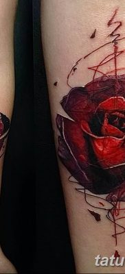 Фото тату роза с шипами 26.06.2019 №048 — spiked rose tattoo — tatufoto.com