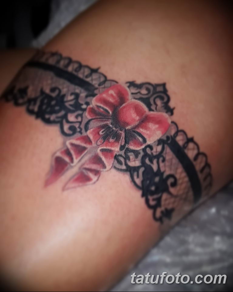 Strumpfband tattoo vorlage