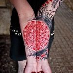 Фото черно красной тату 15.06.2019 №007 - black red tattoos photo - tatufoto.com