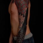 Фото черно красной тату 15.06.2019 №301 - black red tattoos photo - tatufoto.com