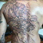 Фото тату лошади на спине 24.07.2019 №028 - horse tattoo on the back - tatufoto.com
