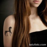 Фото тату лошадь для девушек 24.07.2019 №041 - horse tattoo for girls - tatufoto.com