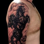 Фото тату лошадь для мужчин 24.07.2019 №033 - horse tattoo for men - tatufoto.com