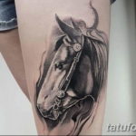Фото тату лошадь на бедре 24.07.2019 №003 - horse tattoo on thigh - tatufoto.com