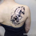 Фото тату лошадь на плече 24.07.2019 №014 - horse tattoo on shoulder - tatufoto.com