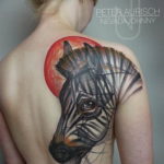 Фото тату лошадь на плече 24.07.2019 №015 - horse tattoo on shoulder - tatufoto.com