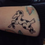 Фото тату лошадь на руке 24.07.2019 №016 - horse tattoo on hand - tatufoto.com