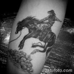 Фото тату лошадь на руке 24.07.2019 №021 - horse tattoo on hand - tatufoto.com