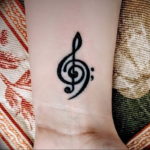 Фото басовый ключ тату 21.08.2019 №030 - bass clef tattoo - tatufoto.com