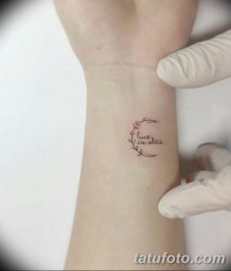 Фото красивые небольшие тату 12.08.2019 №004 - beautiful small tattoos - tatufoto.com