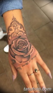 Фото красивые розы тату 12.08.2019 №040 - beautiful roses tattoo - tatufoto.com